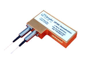 用于42.7 Gb/s DPSK 信號的熱解調(diào)器